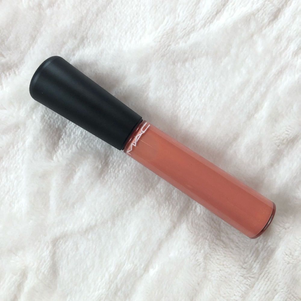 NWT! MAC “Modest” Mineralize Lip Glass